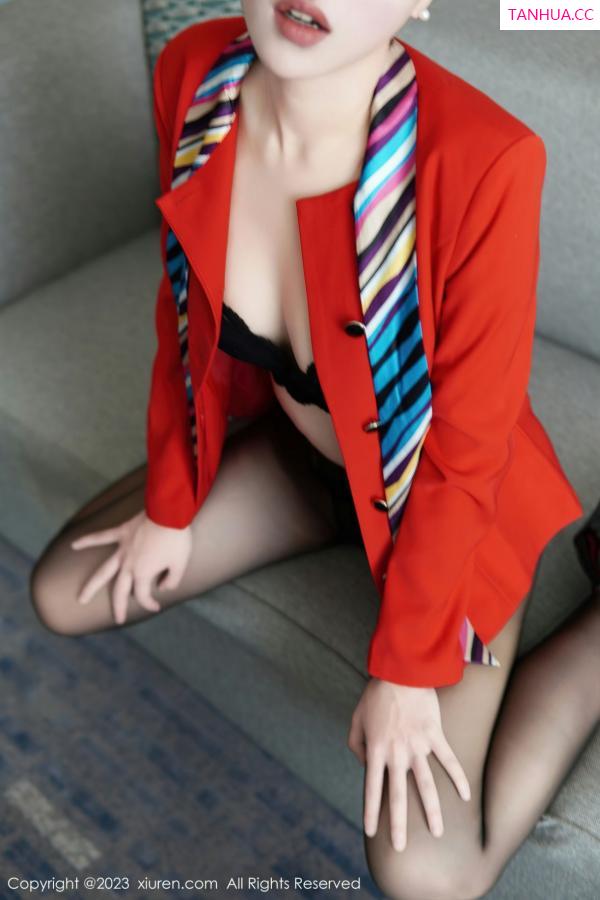   [XiuRen]高清写真图 2023.01.05 No.6088 米娜MnaL 制服黑丝第28张图片